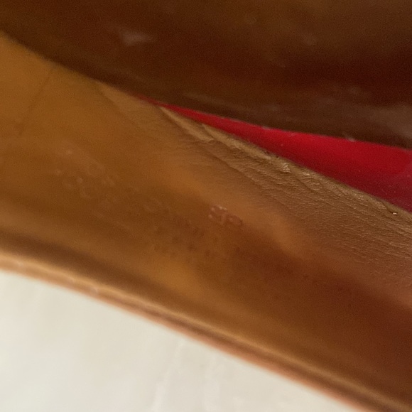 Vince Camuto leather peep toe heels - Picture 9 of 9